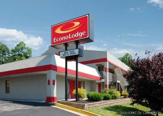 Lodge Econo *